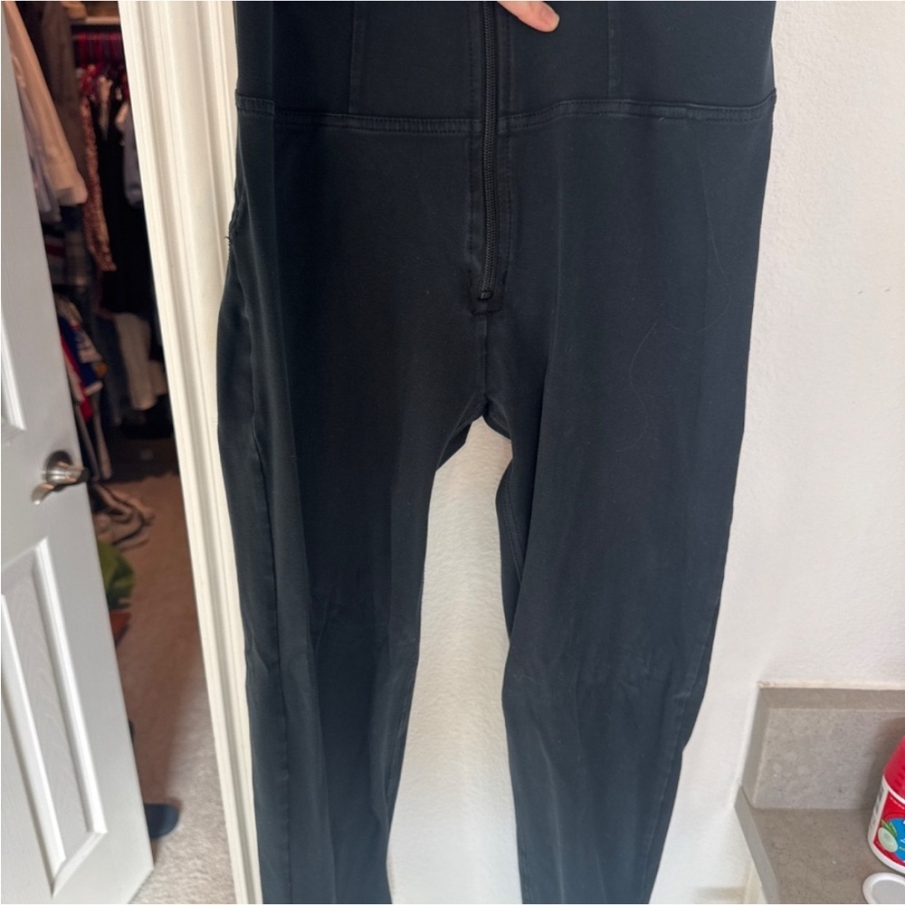 Black Full-Length sleek jeans